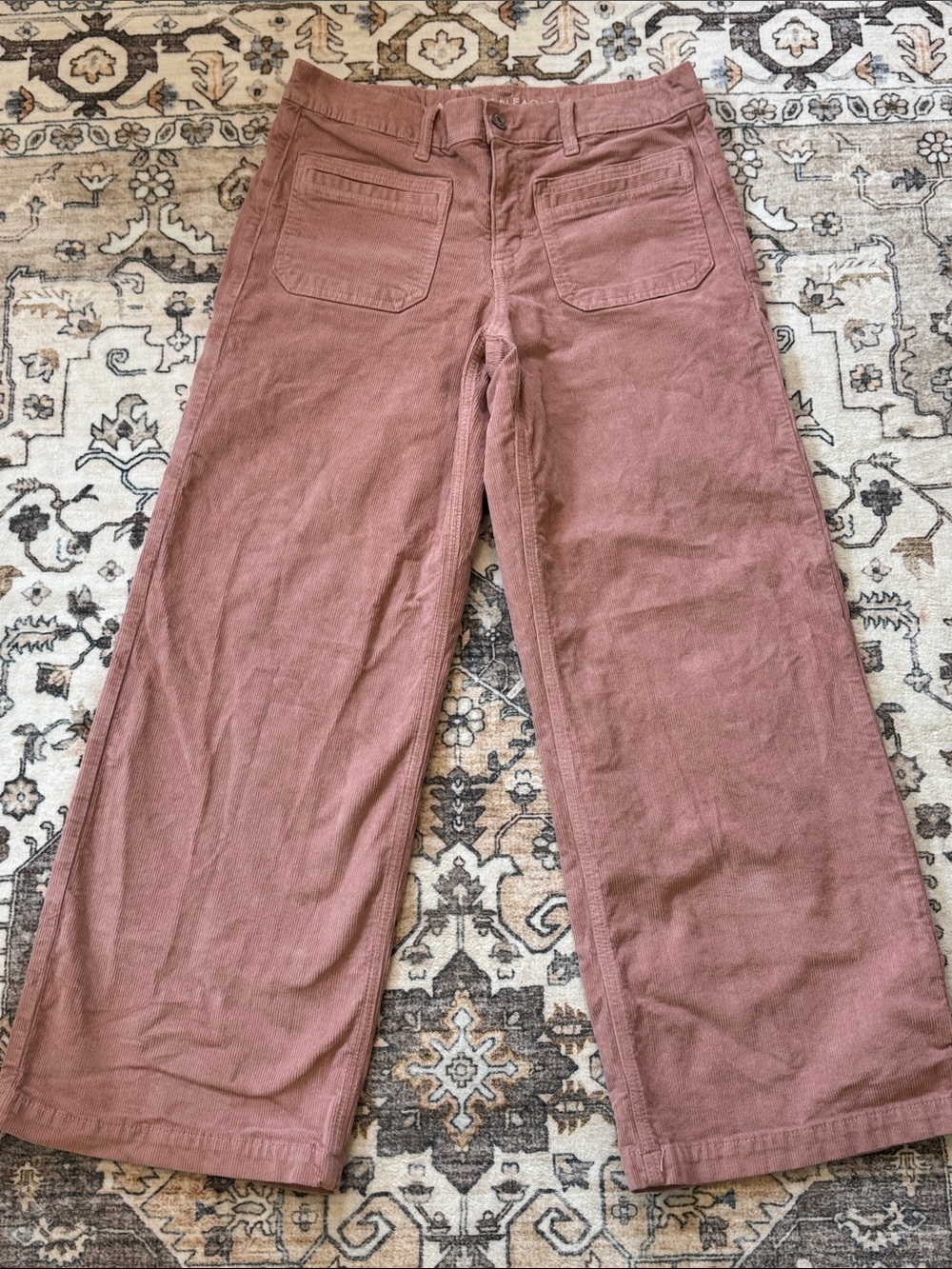 AMERICAN EAGLE Low-Rise Baggy Wide Leg Corduroy Jeans - Dusty Rose
